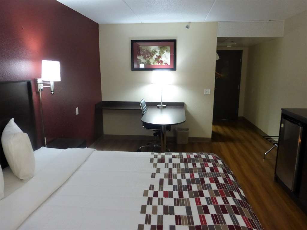 Red Roof Inn Palatine Bilik gambar